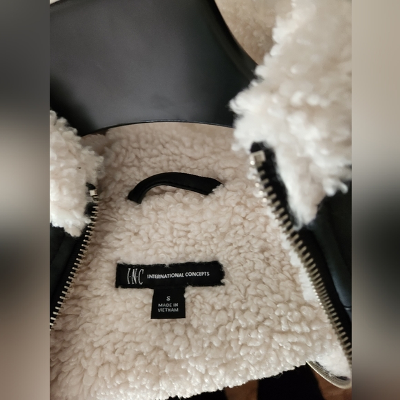 INC Fleece-lined hooded jacket with faux leather trim - Picture 3 of 4